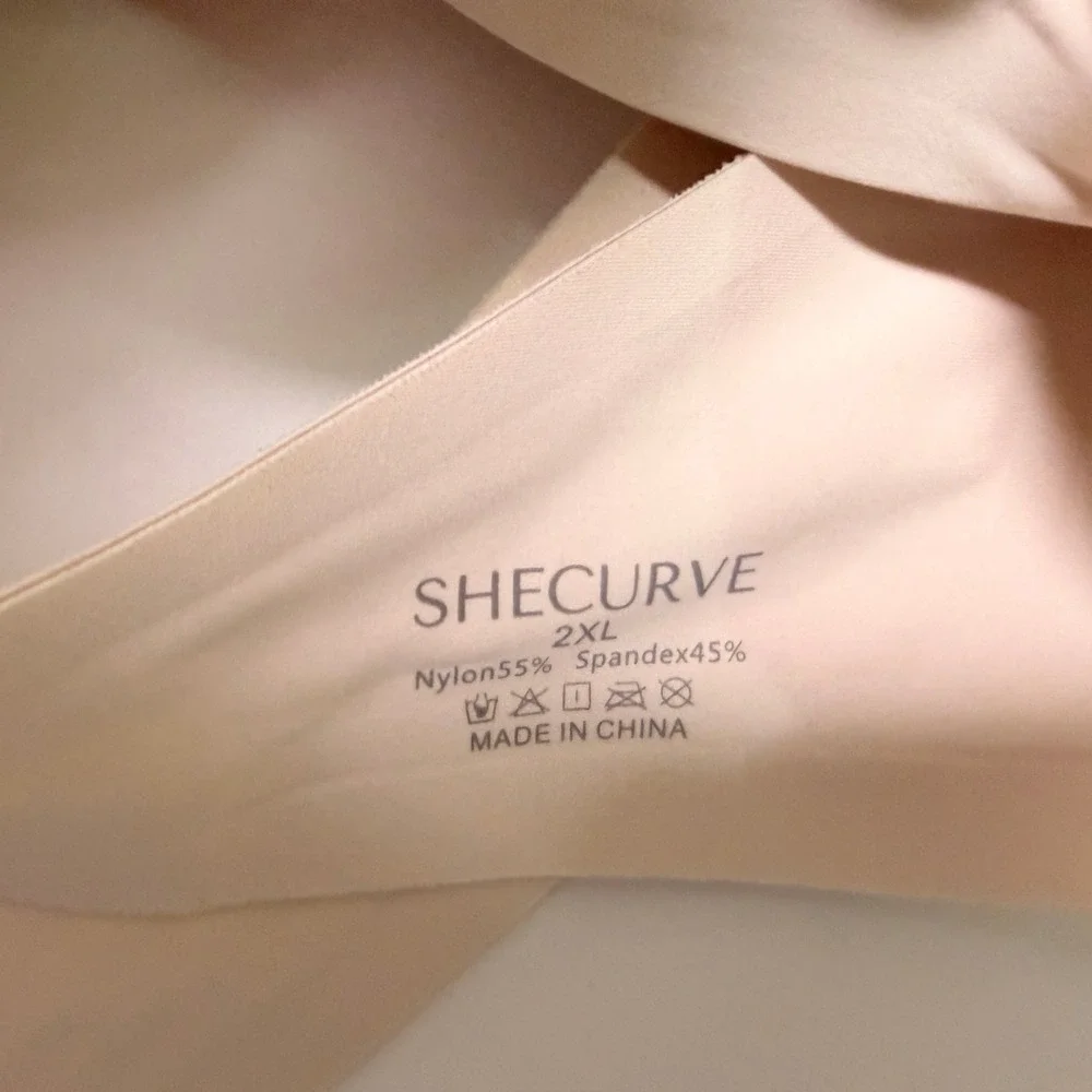 Everyday Comfort Front-Closure Scoop Neck Bra - Cream